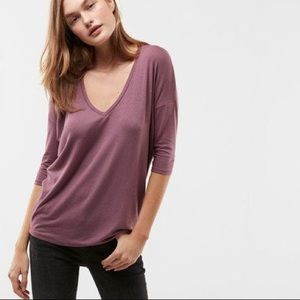 Express One Eleven V-neck London Tee